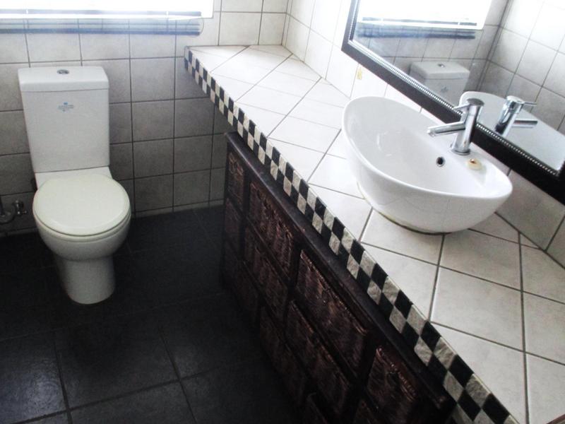 4 Bedroom Property for Sale in Wilgehof Free State